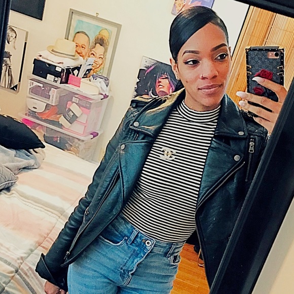 Meet your Posher, Lania - Picture 2 of 3